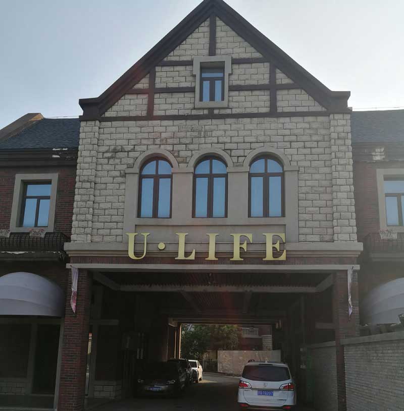 ������ɽ�̹��@����