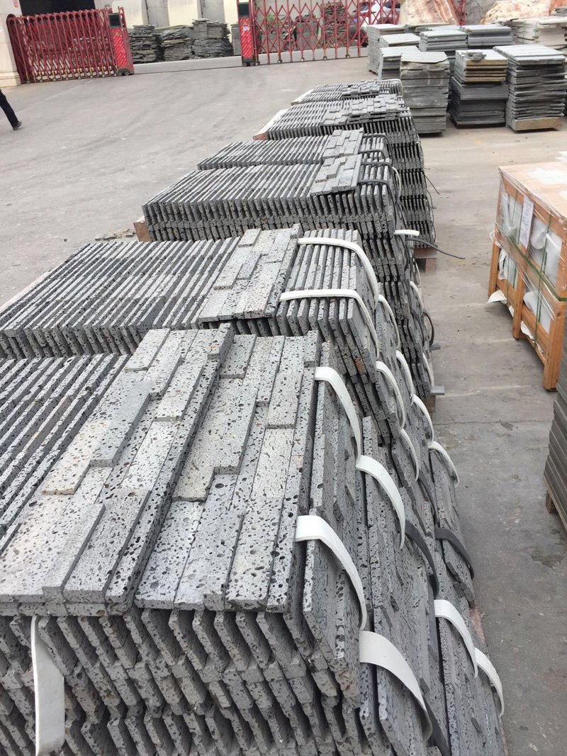 ��ɽ�rʯ��